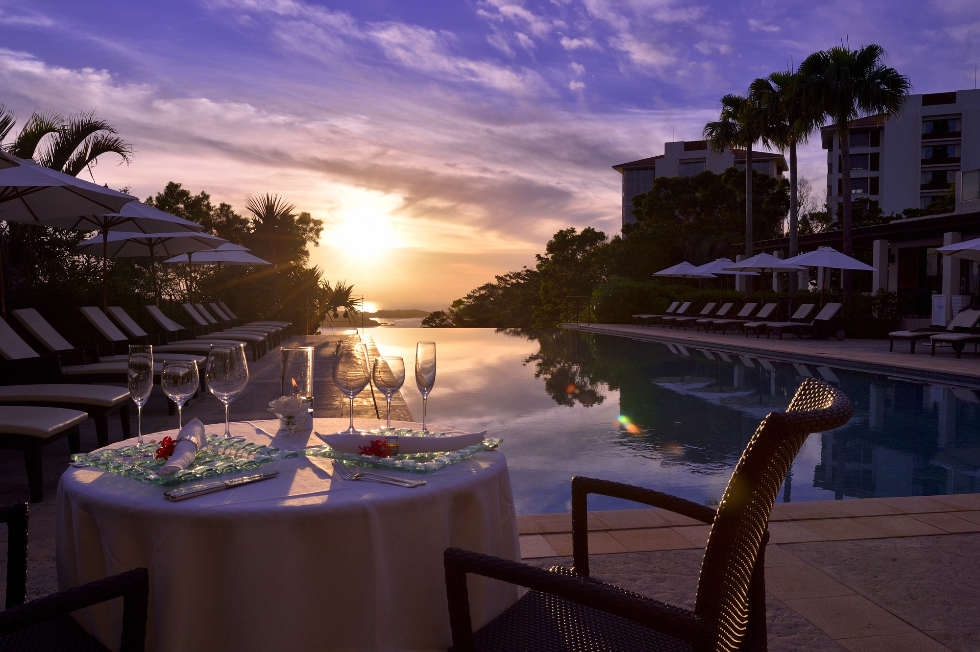 THE ATTA TERRACE CLUB TOWERS 풀 야경